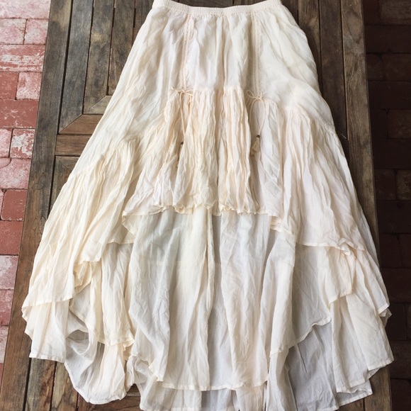 🌿 Spell Seashell Ruched Skirt Size M - Picture 2 of 8